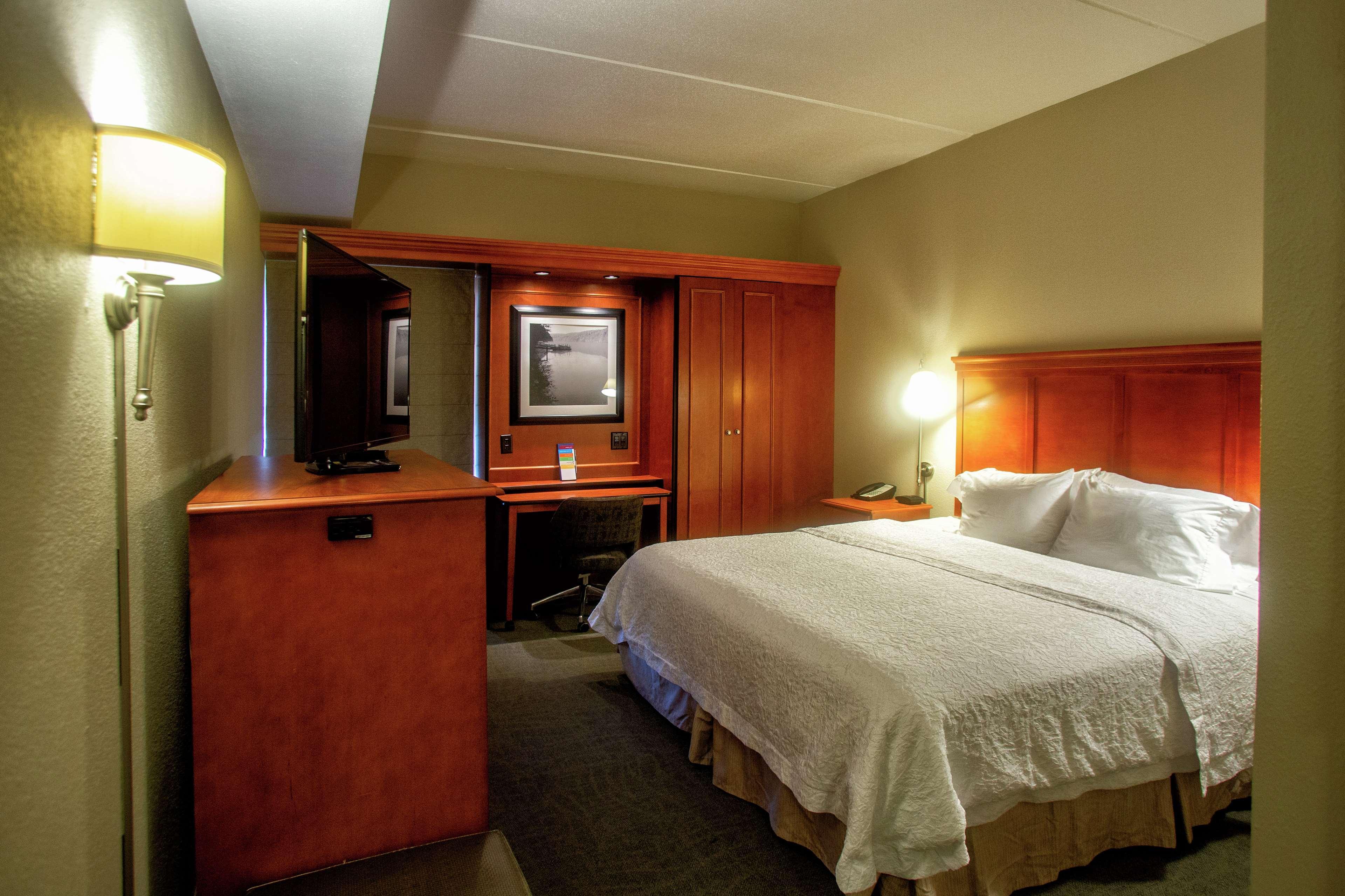 Hampton Inn Wheeling Exterior foto