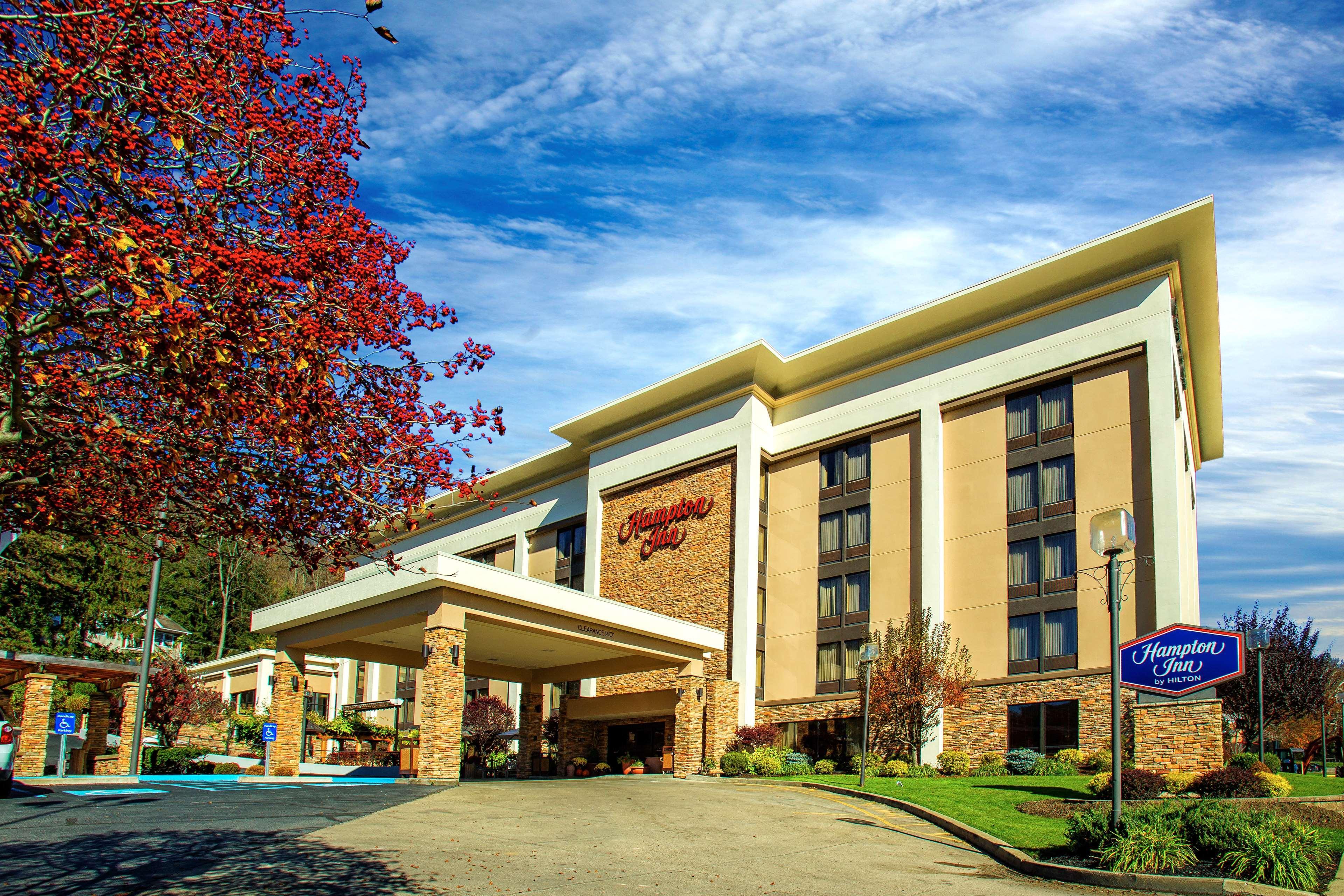 Hampton Inn Wheeling Exterior foto