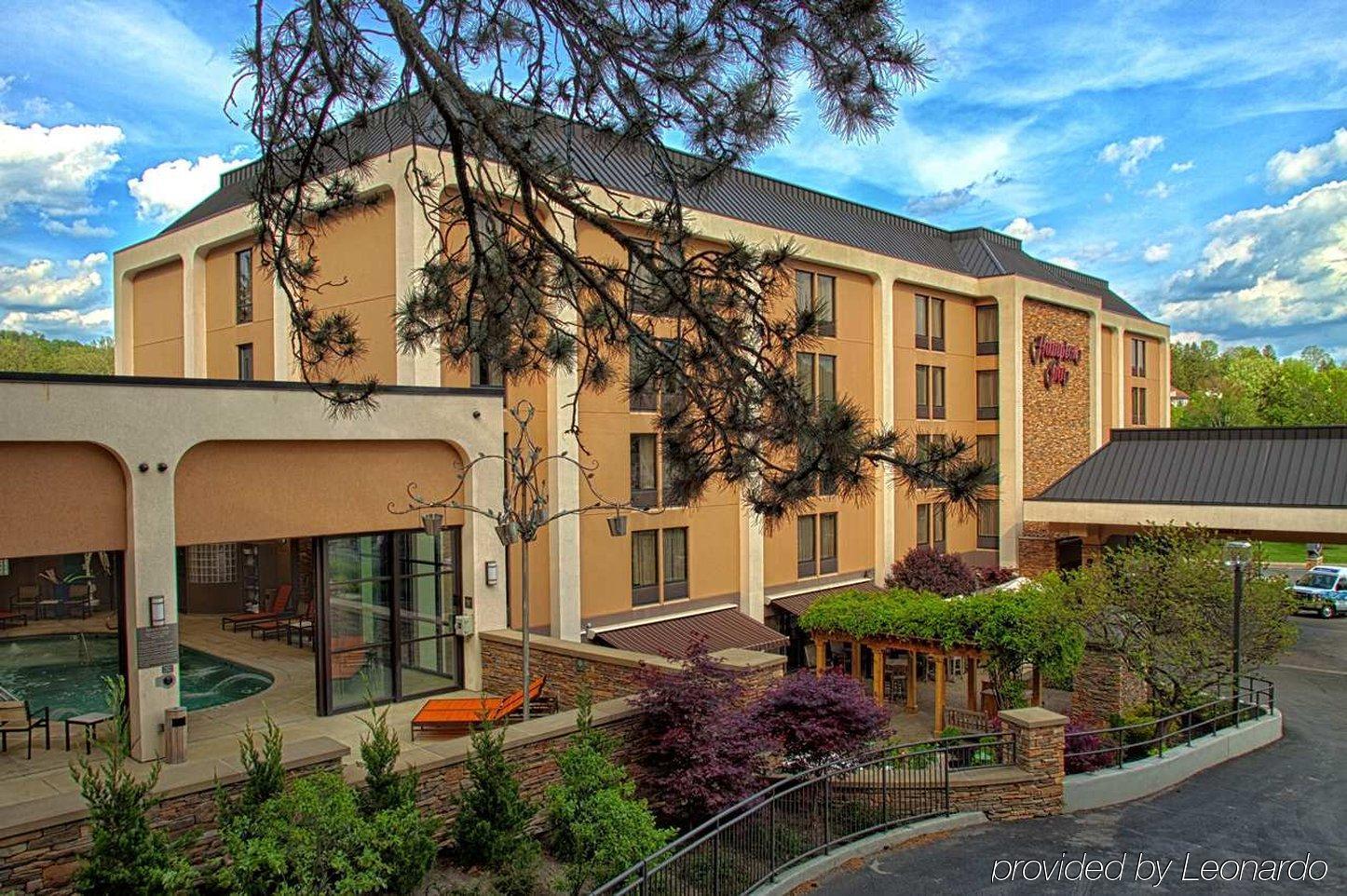 Hampton Inn Wheeling Exterior foto